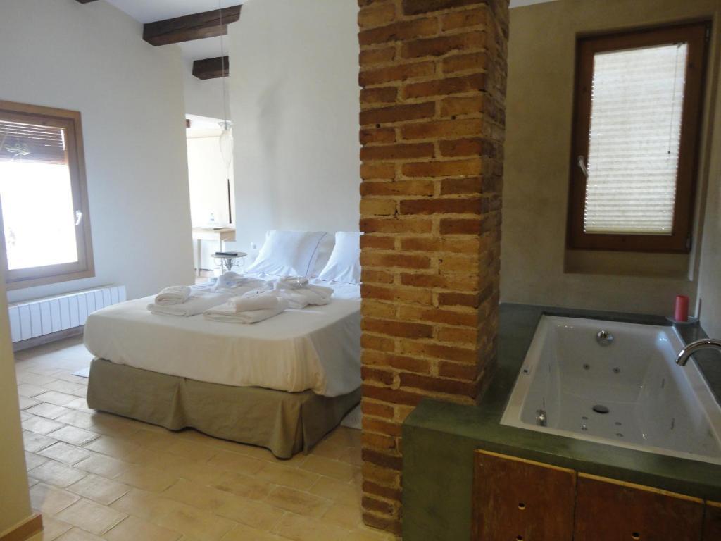 Hotel Rural Cal Torner Adults Only Guiamets 部屋 写真