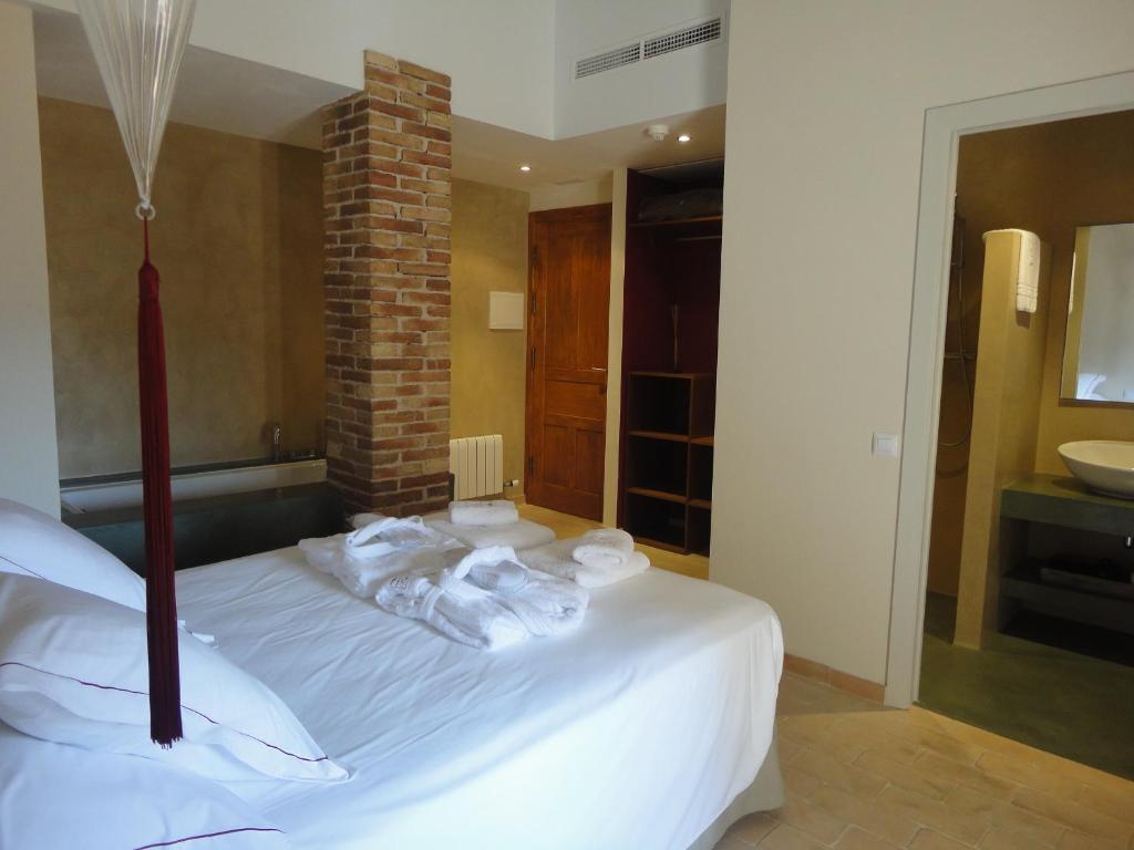 Hotel Rural Cal Torner Adults Only Guiamets 部屋 写真